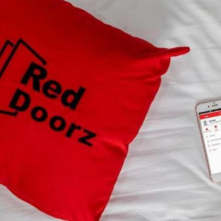 Reddoorz Plus Near Rs Harapan Kita Cakarta Dış mekan fotoğraf