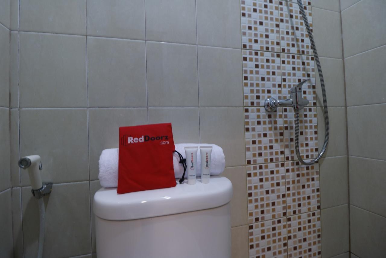 Reddoorz Plus Near Rs Harapan Kita Cakarta Dış mekan fotoğraf